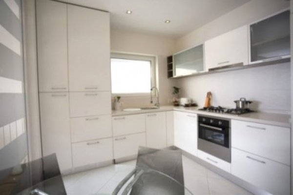 Apartamentele din Ibiza Sol îşi caută proprietari